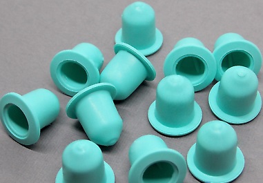 52 Plastmasiniai laikikliai, guminė įvorė apdailos laikiklio tvirtinimui - Image 2